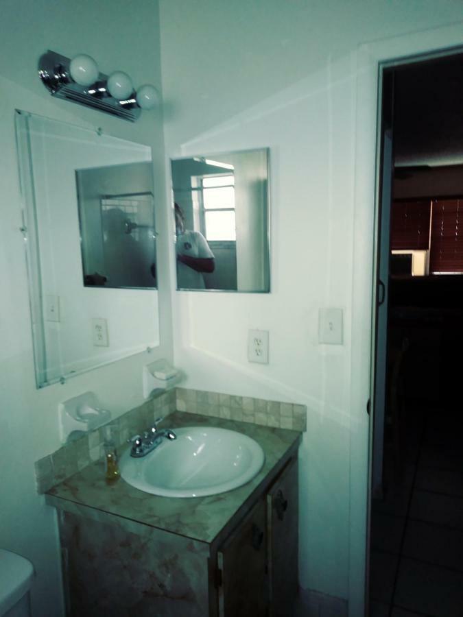 Апартаменти Newly Furnished Large Clean Quiet Private Unit Форт-Лодердейл Екстер'єр фото